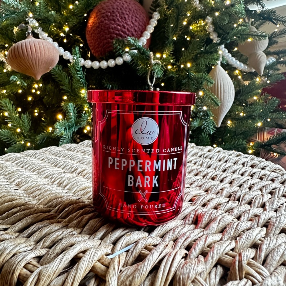 DW Home PEPPERMINT BARK candle hand poured 3.8 oz
